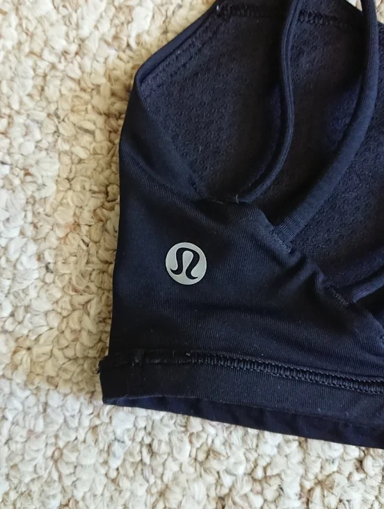 Lululemon Free To Be Wild stretch-knit sports bra size 2 - Picture 6 of 10
